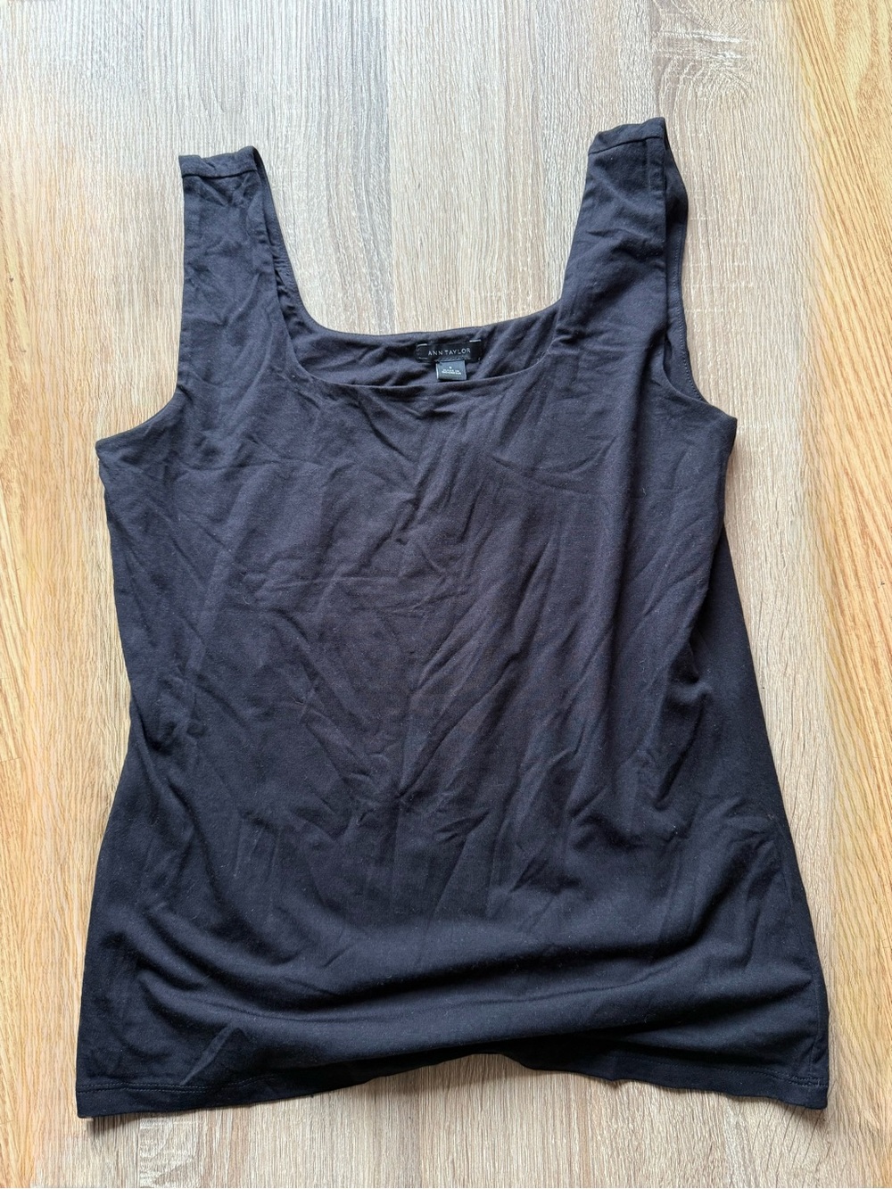 Ann Taylor Black Scoop Neck Tank Top Size Small NWT